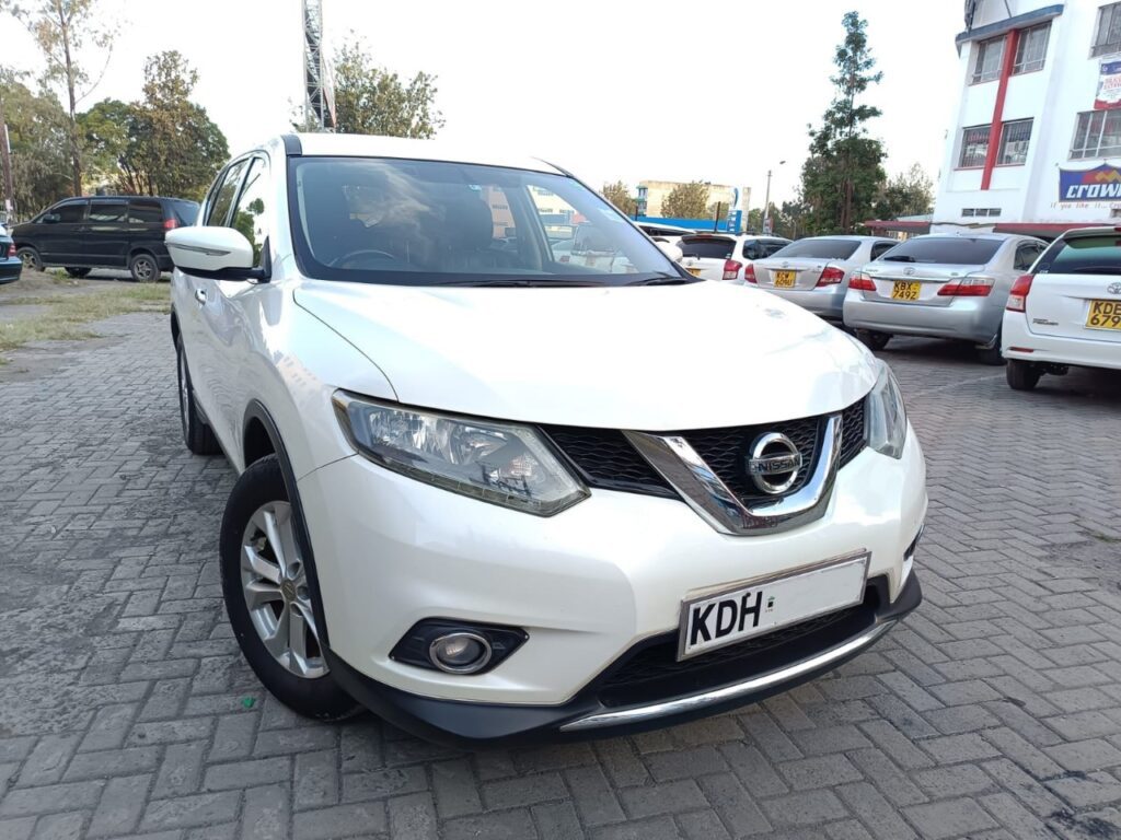 THE BEST CAR HIRE IN NAKURU OFFERING NISSAN XTRAIL FOR HIRE